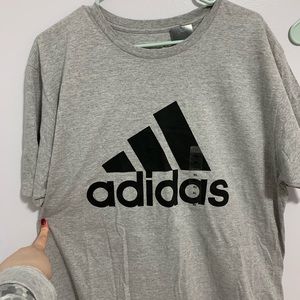 Adidas T-shirt